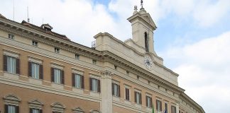 Parlamentari divisi sul voto