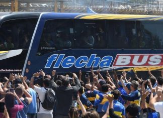 Guerriglia prima di River-Boca, la finale di ritorno della Libertadores rinviata ancora
