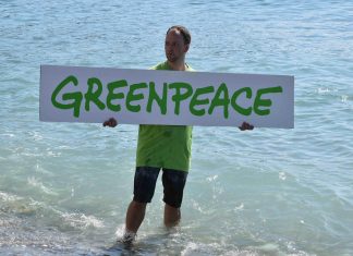 Slovacchia, Greenpeace: 12 attivisti rischiano condanna per manifestazione