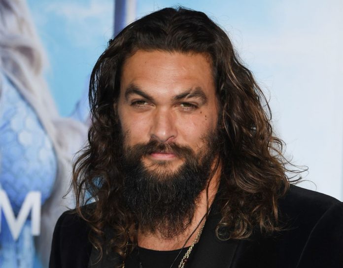 Jason Momoa interpreta Aquaman