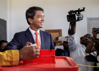 Madagascar, l’ex presidente Rajoelina pronto a governare