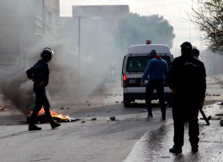 Tunisia, nuovi scontri tra polizia e dimostranti a Kasserine