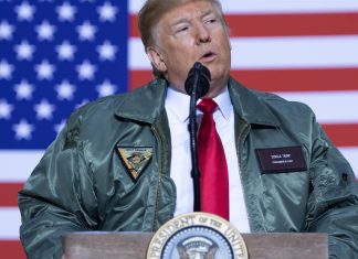 Trump minaccia: “Finanziare muro o chiudo confine Usa-Messico”