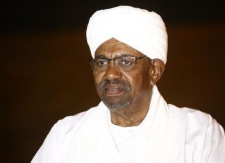 Sudan, polizia impedisce nuove proteste antigovernative con lacrimogeni