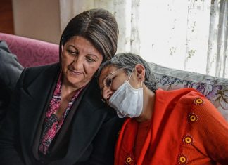 Turchia, scarcerata la deputata curda da 79 giorni in sciopero della fame