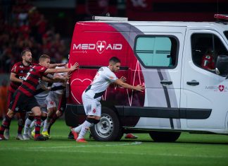 Flamengo, scoppia incendio nel centro sportivo: 10 morti