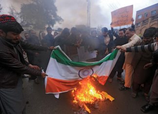 Raid in Kashmir, oltre 6 vittime uccise dai colpi dei mortai indiani