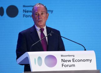 Casa Bianca, Bloomberg come la Clinton: non si candida. Ma organizzerà la fronda anti-Trump