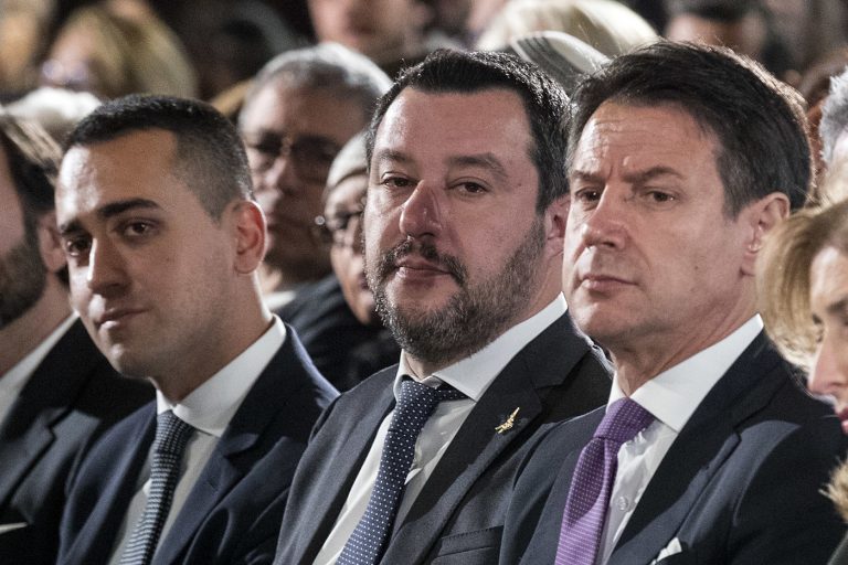 Di Maio sbrocca in una riunione: “Lega insopportabile. Ad ogni provvedimento dobbiamo sederci con Conte e quell’altro”. Salvini: “Mi chiamo Matteo”
