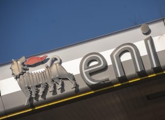Eni, Descalzi: “Positiva coincidenza di date con sciopero per il clima”
