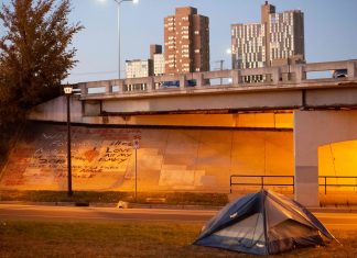 Usa, australiana uccisa da polizia: 20 milioni di dollari alla famiglia