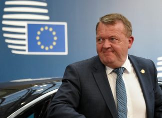 Danimarca, Rasmussen ammette la sconfitta