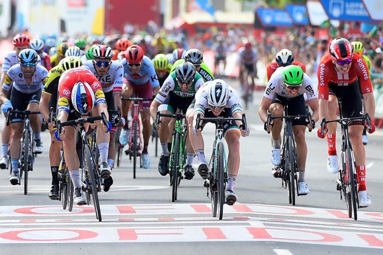Ciclismo, Vuelta: Madrazo conquista la quinta tappa, Lopez in maglia rossa