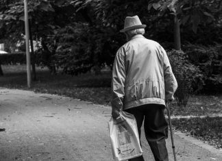 ‘Sono l’avvocato di tuo nipote, dammi i soldi’. Tornano le truffe agli anziani Truffa agli anziani