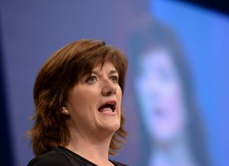 Regno Unito, ministra Tory: “Dovremmo preoccuparci d’interferenze dalla Russia”