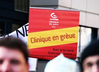 Francia, 10° giorno di sciopero contro riforma pensioni