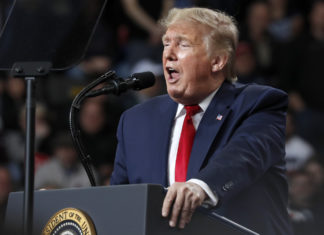 Iran, preoccupazioni per le proteste a Teheran. Trump lancia l’appello: “Gli Usa vi vedono, stop violenza”