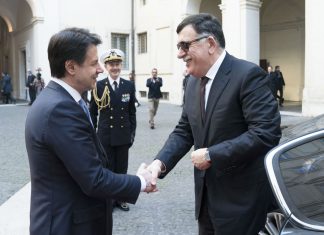 Libia, Conte sente Serraj, Merkel e Putin. Su tavolo ‘cessate il fuoco’