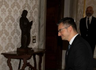 Slovenia, il primo ministro Sarec si dimette