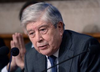 Vitalizi, il forzista Caliendo si astiene ma il M5S insiste: “Azzerare la commissione”