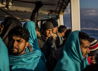 Open Arms, Tribunale ministri: “Migranti esasperati, in disagio fisico e psichico”