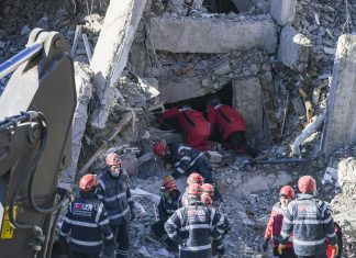 Terremoto tra Iran e Turchia di magnitudo 5.7. Per ora 7 i morti