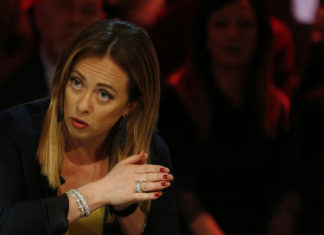 Centrodestra, Meloni chiede il rispetto dei patti sulle regionali. Scontro in FI su Caldoro