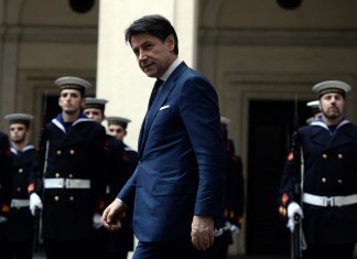 Virus cinese, Conte a capigruppo: “Stiamo creando task force economica”