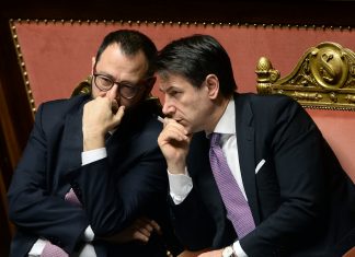 Pronte le misure per lavoro e famiglie. Conte incontra le parti sociali
