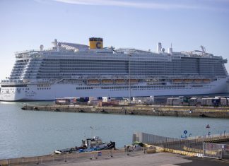 Coronavirus, nave Costa con 64 italiani bloccata a Phuket