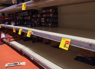 L’Italia si risveglia “zona protetta”. Ed è psicosi: supermercati presi d’assalto