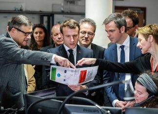 Macron: “Siamo all’inizio dell’epidemia, bisogna essere chiari e lucidi”