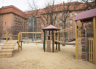 Coronavirus, Scozia e Galles chiudono le scuole