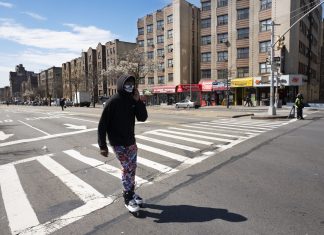 Cresce il contagio: 600mila positivi, 100mila negli Usa