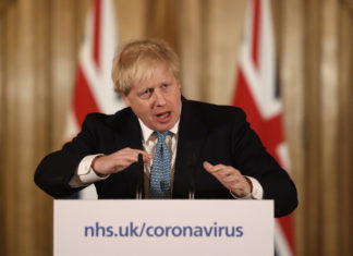 Coronavirus, Johnson: “Morale alto, resto in contatto con il mio team”