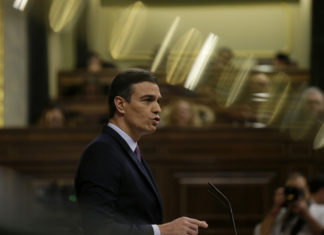 Il Parlamento della Spagna dà il via libera alla legalizzazione dell’eutanasia