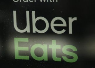 Uber riconosce 70mila collaboratori in Gb contratti da dipendenti