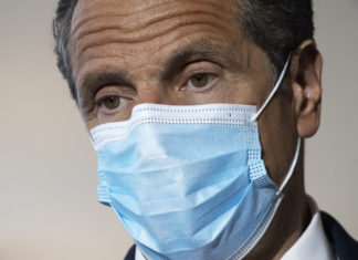 Covid, New York lancia il passaporto vaccinale: è un’app per entrare agli eventi