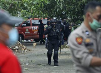 Indonesia, esplosione davanti alla chiesa cattolica di Makassar