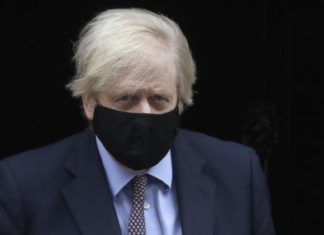 Vaccini, Gb: “La priorità è immunizzare i cittadini britannici”