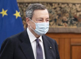 Vaccini, Draghi: “Proseguiremo con rinnovata intensità, vediamo già i risultati”