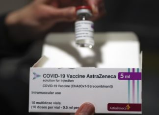Vaccini, Ema: “Su Astrazeneca analizzeremo tutti i dati e le circostanze”