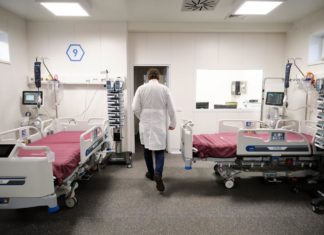 Covid, in Romania record di ricoveri in terapia intensiva