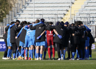Foto Marco Bucco/LaPresse 20 Marzo 2021 Empoli (FI) Italia sport calcio Empoli vs Entella- Campionato di calcio Serie BKT 2020/2021 - stadio Castellani. Nella foto: i giocatori dell’Empoli esultano a fine partita Photo Marco Bucco/LaPresse March 20 2021 Empoli (FI) Italy sport soccer Empoli vs Entella - Italian Football Championship League BKT 2020/2021 - Castellani stadium. In the pic: Empoli players celebrations at the end of the match