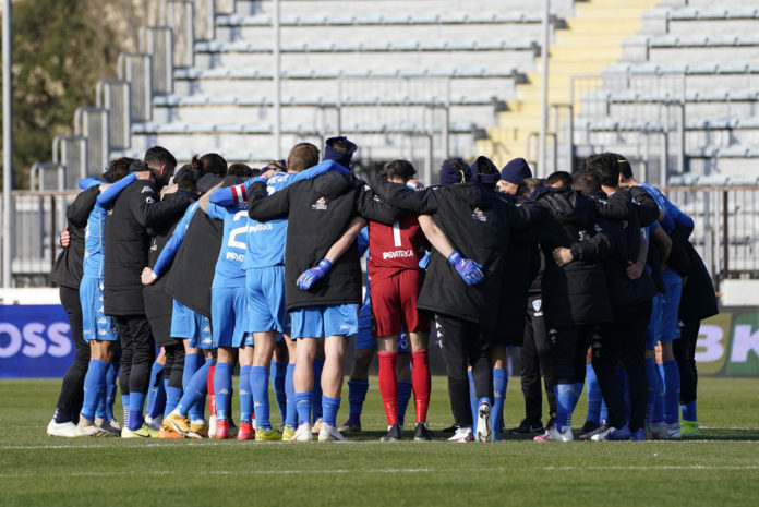 Foto Marco Bucco/LaPresse 20 Marzo 2021 Empoli (FI) Italia sport calcio Empoli vs Entella- Campionato di calcio Serie BKT 2020/2021 - stadio Castellani. Nella foto: i giocatori dell’Empoli esultano a fine partita Photo Marco Bucco/LaPresse March 20 2021 Empoli (FI) Italy sport soccer Empoli vs Entella - Italian Football Championship League BKT 2020/2021 - Castellani stadium. In the pic: Empoli players celebrations at the end of the match