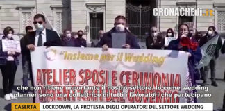Wedding planners, la protesta davanti alla Reggia di Caserta