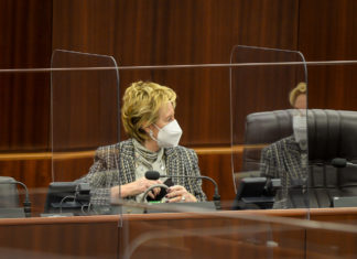 Lombardia, Moratti: “Grazie ai sanitari che vaccinano anche a Pasqua”