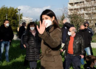 Roma Raggi: “150 monopattini arrivati ad Ostia, la città è sempre più green e sostenibile”
