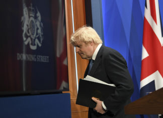 Clima, Johnson: “Possibile conciliare il taglio emissioni e la crescita economica”