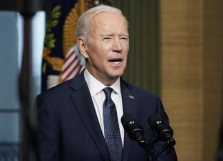 Russia, Biden annuncia nuove sanzioni e l’espulsione di 10 diplomatici